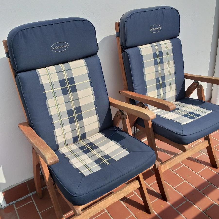 Friesenauster - Grosse Ferienwohnung Fuer Bis Zu 6 Personen Jever Exterior photo